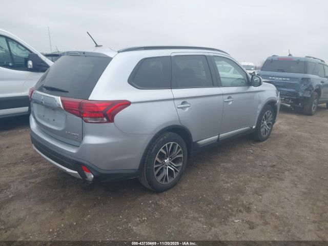 2016 MITSUBISHI OUTLANDER JA4AD3A35GZ047950 Photo 3
