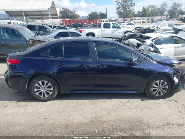 Toyota Corolla Hybrid Le 2021 JTDEAMDE7MJ019239 Image 14