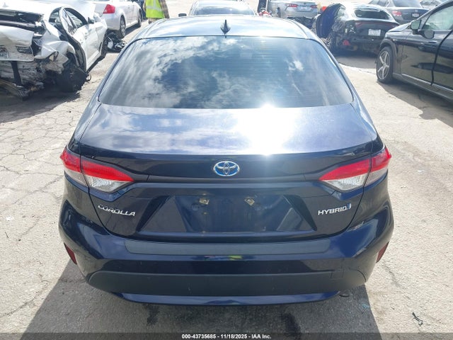 Toyota Corolla Hybrid Le 2021 JTDEAMDE7MJ019239 Image 17