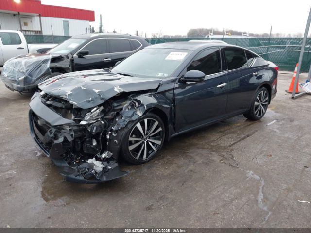 2019 NISSAN ALTIMA 1N4BL4FW7KC196061 Photo 1