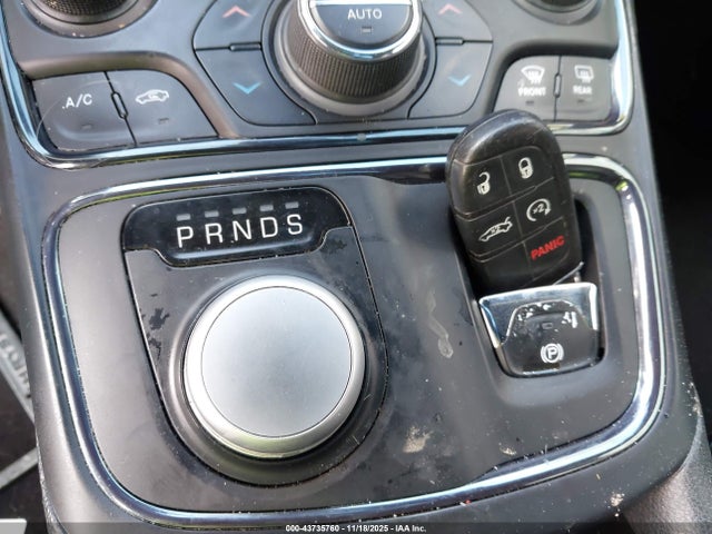 Chrysler 200 S 2015 1C3CCCBG4FN648053 Image 11