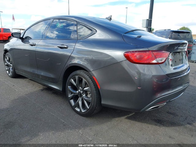 Chrysler 200 S 2015 1C3CCCBG4FN648053 Image 3