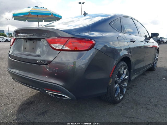 Chrysler 200 S 2015 1C3CCCBG4FN648053 Image 4
