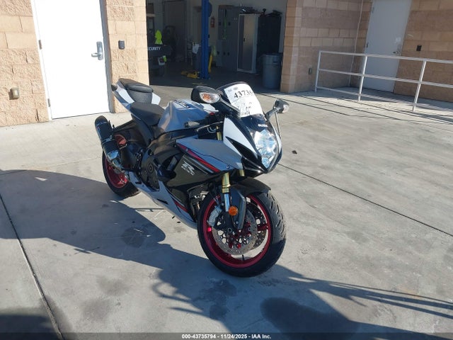 2023 SUZUKI GSX-R750 JS1GR7MA5P7101871