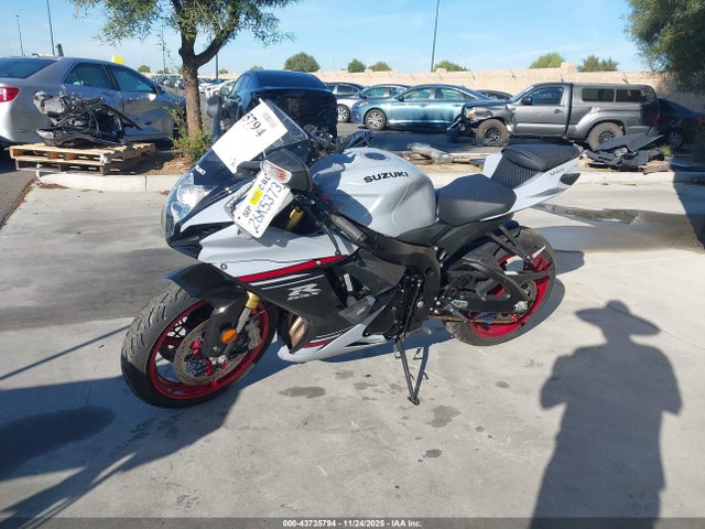 2023 SUZUKI GSX-R750 JS1GR7MA5P7101871 Photo 1