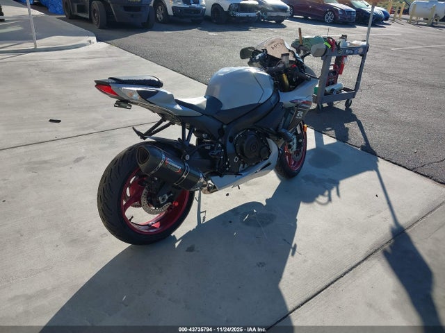 2023 SUZUKI GSX-R750 JS1GR7MA5P7101871 Photo 3