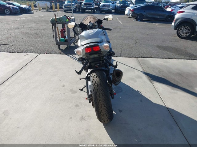 2023 SUZUKI GSX-R750 JS1GR7MA5P7101871 Photo 5