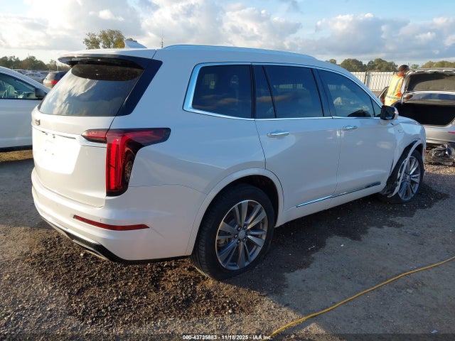 2021 CADILLAC XT6 1GYKPCRS5MZ110774 Photo 3