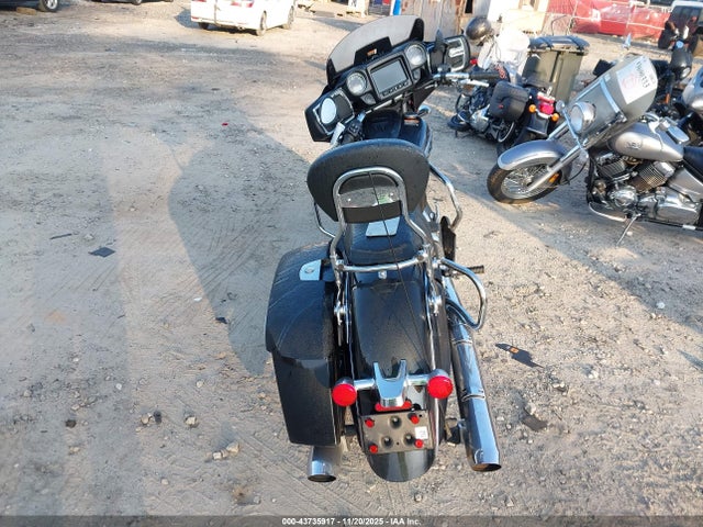 2024 INDIAN MOTORCYCLE CO. CHIEFTAIN 56KTCBAA5R3427400 Photo 5