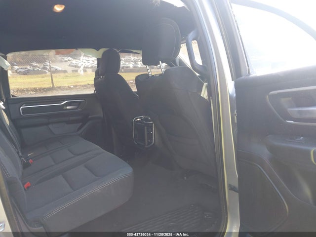 2022 RAM 1500 1C6SRFFT3NN447622 Photo 7