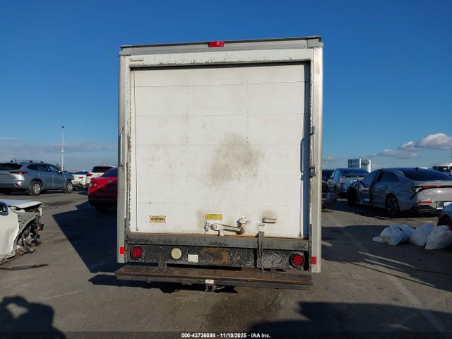 Ford E-350 Cutaway 2014 1FDWE3FL8EDA78553 Image 14