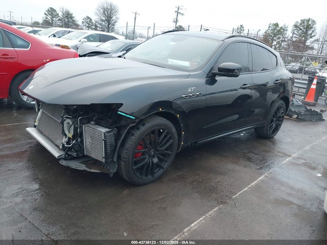2022 MASERATI LEVANTE ZN661XUA8NX388322 Photo 1