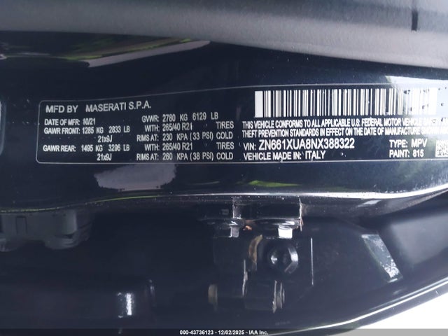2022 MASERATI LEVANTE ZN661XUA8NX388322 Photo 8