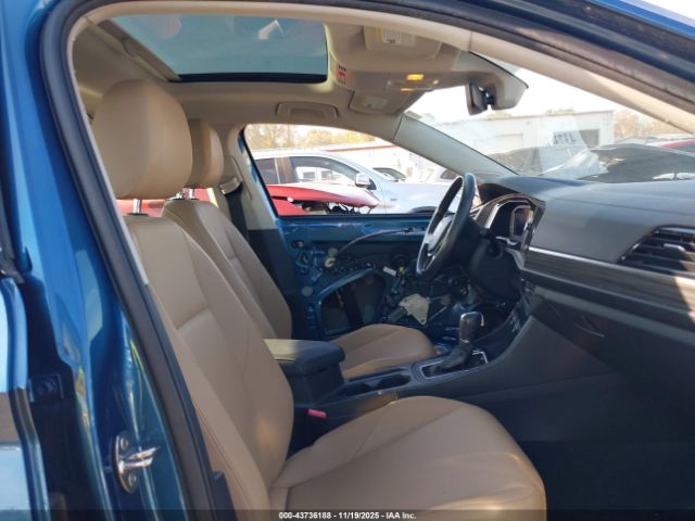 2019 VOLKSWAGEN JETTA 3VWE57BU4KM165031 Photo 4