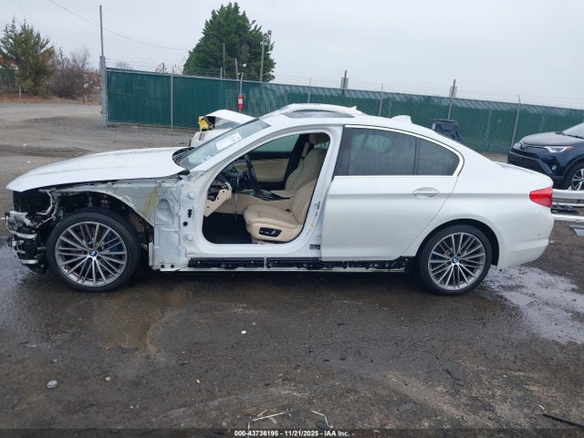 Продажа на аукционе авто 2017 Bmw 540i, vin: WBAJE5C37HG914965, номер лота: 43736195
