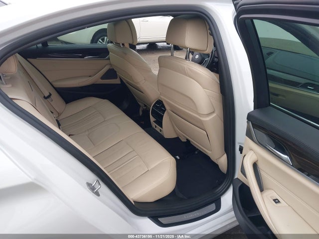 Продажа на аукционе авто 2017 Bmw 540i, vin: WBAJE5C37HG914965, номер лота: 43736195