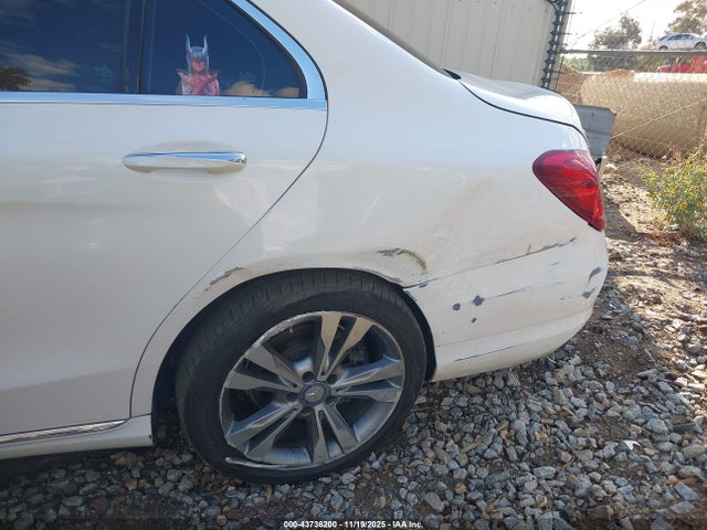 55SWF4KB5HU203993 Mercedes-Benz C 300 4matic