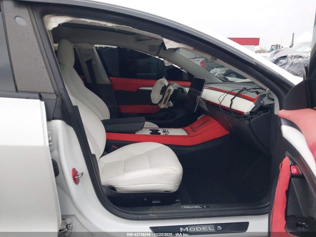 2021 TESLA MODEL 3 5YJ3E1EB2MF981504 Photo 4