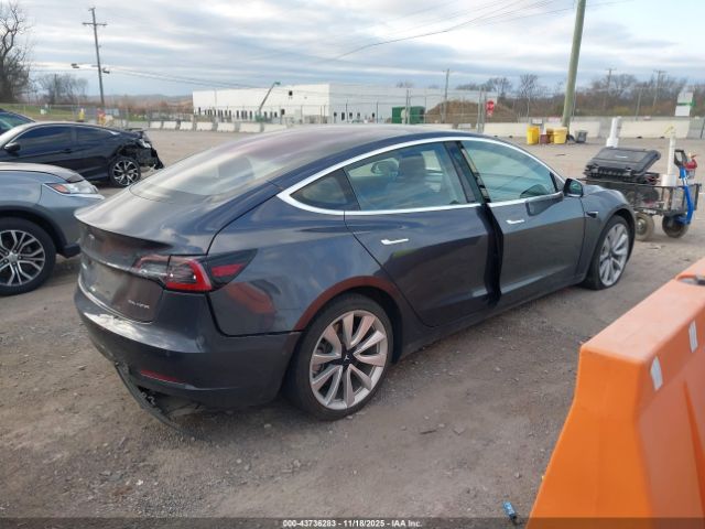 2018 TESLA MODEL 3 5YJ3E1EB8JF132506 Photo 3