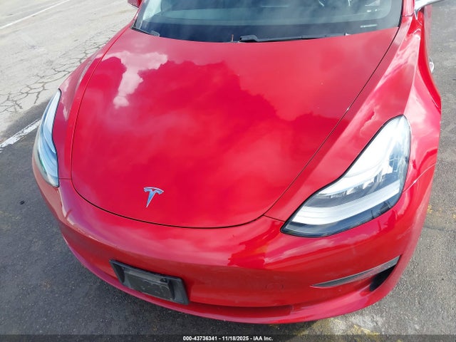 2018 TESLA MODEL 3 5YJ3E1EB8JF120016 Photo 5