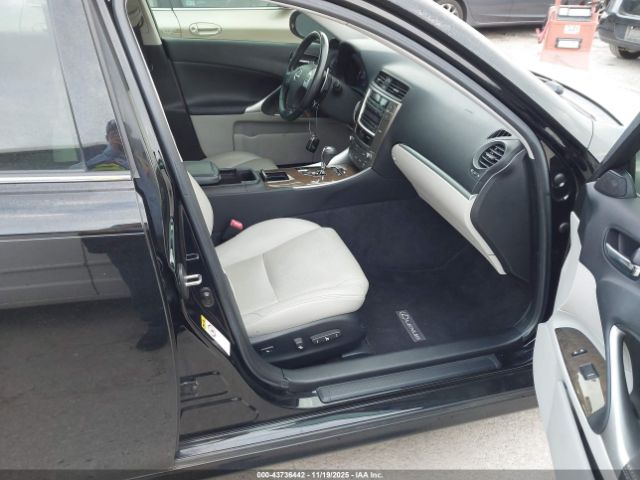 2011 LEXUS IS 250 JTHBF5C22B5144316 Photo 4