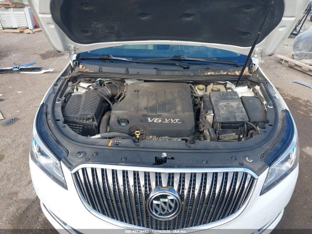 1G4GB5G38FF171327 Buick Lacrosse Leather