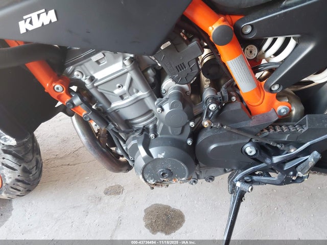 2022 KTM 890 VBKTU940XNM830547 Photo 8