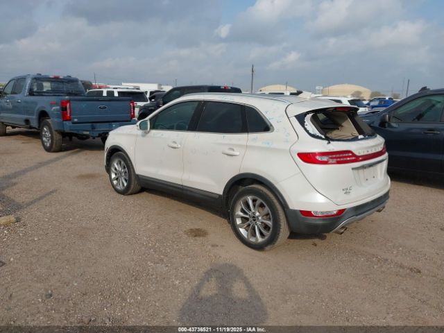 2019 LINCOLN MKC 5LMCJ2C91KUL27818 Photo 2