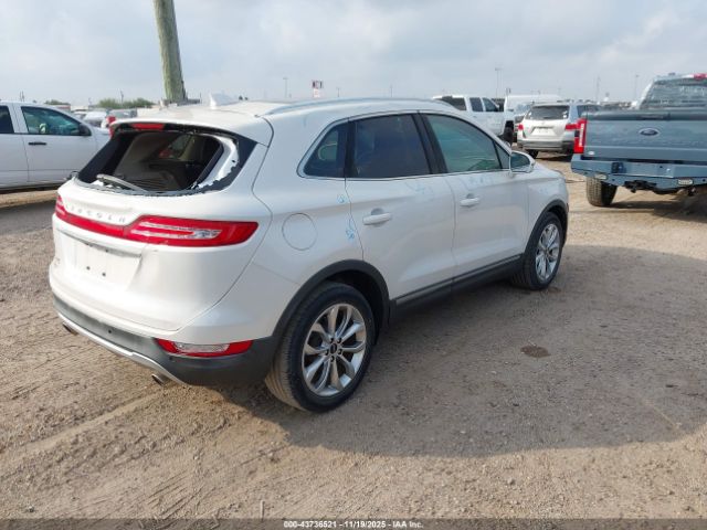 2019 LINCOLN MKC 5LMCJ2C91KUL27818 Photo 3