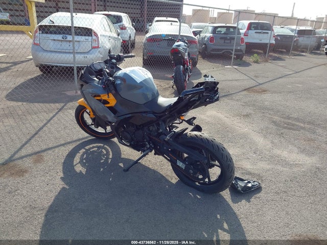 JKAEXKG18JDA02078 Kawasaki EX400