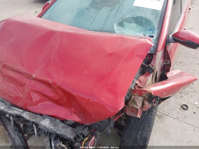 5NPD84LF5JH327063 Hyundai ELANTRA SEL