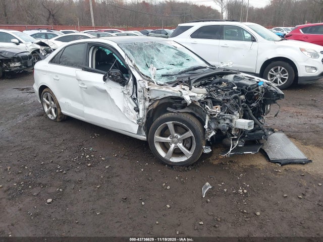 2015 AUDI A3 WAUBFGFF5F1128651 Photo 0