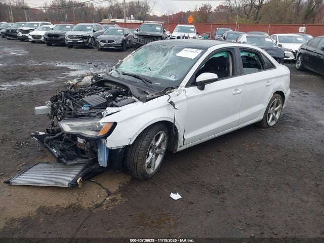 2015 AUDI A3 WAUBFGFF5F1128651 Photo 1