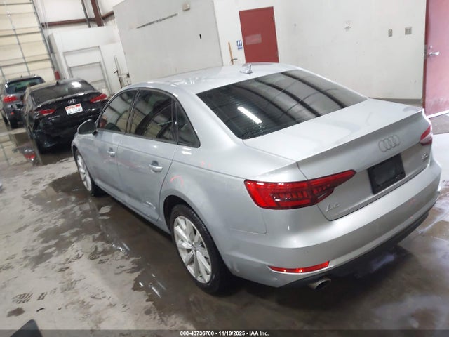2017 AUDI A4 WAUANAF4XHN007782 Photo 2