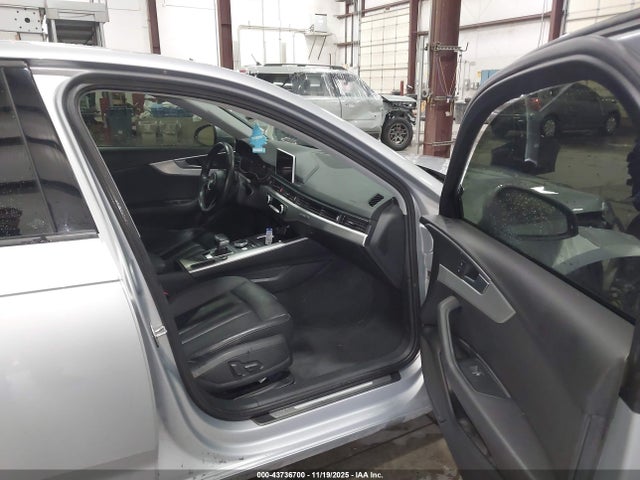 2017 AUDI A4 WAUANAF4XHN007782 Photo 4