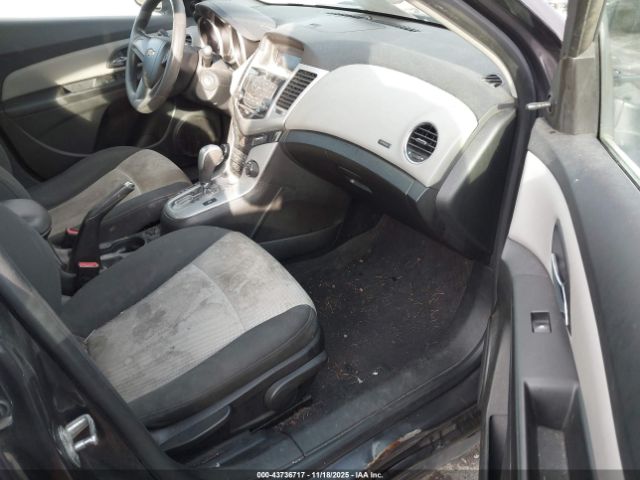 2011 CHEVROLET CRUZE 1G1PC5SH8B7111873 Photo 4