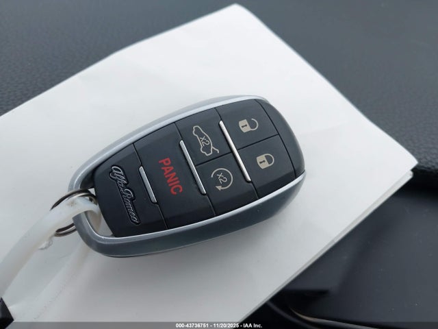 2019 ALFA ROMEO GIULIA ZARFAMBN8K7621364 Photo 10