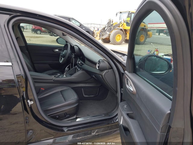 2019 ALFA ROMEO GIULIA ZARFAMBN8K7621364 Photo 4