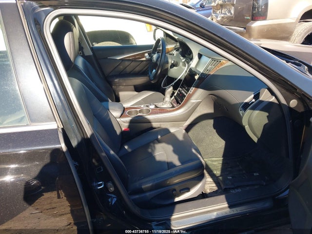 43736755 :رقم المزاد ، JN1EV7AR3JM610114 vin ، 2018 Infiniti Q50 3.0t Luxe مزاد بيع