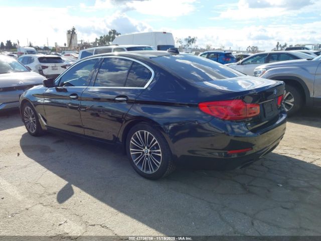 2018 BMW 540I WBAJE5C52JWA97890 Photo 2