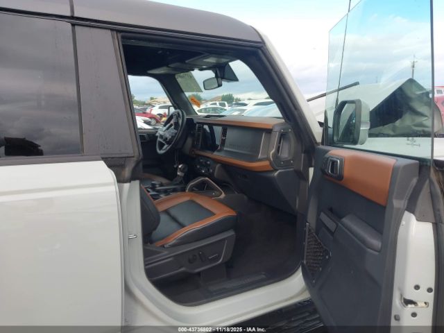 2024 FORD BRONCO 1FMEE8BP5RLA13558 Photo 4