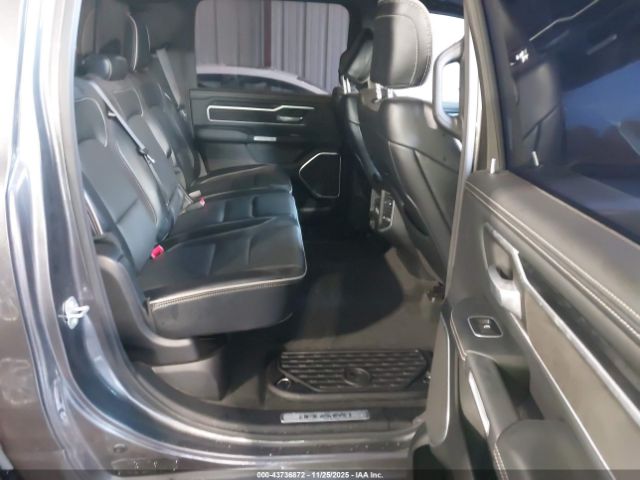 2022 RAM 1500 1C6SRFRT5NN252875 Photo 7