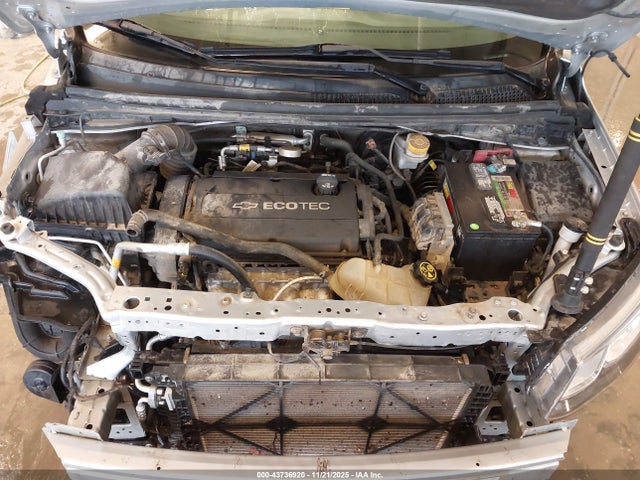 1G1JD5SHXJ4123252 Chevrolet Sonic Lt Auto