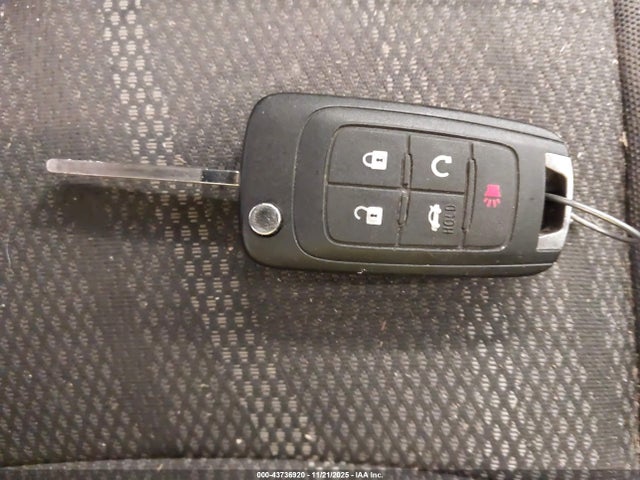 1G1JD5SHXJ4123252 Chevrolet Sonic Lt Auto
