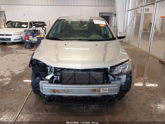 1G1JD5SHXJ4123252 Chevrolet Sonic Lt Auto