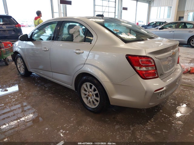 1G1JD5SHXJ4123252 Chevrolet Sonic Lt Auto