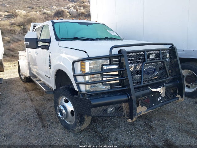 1FD8W3HT4JEC58619 auction archive image