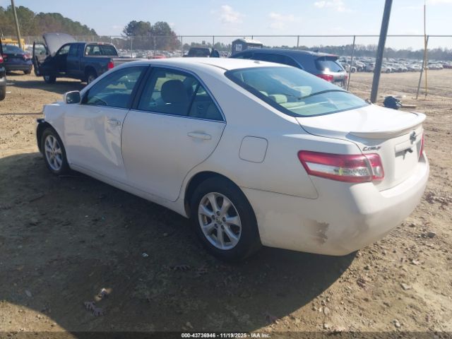 2011 TOYOTA CAMRY 4T1BF3EK4BU757784 Photo 2