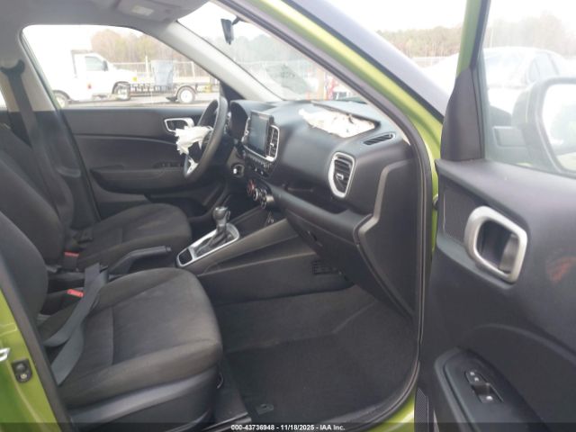 2022 HYUNDAI VENUE KMHRB8A34NU146454 Photo 4
