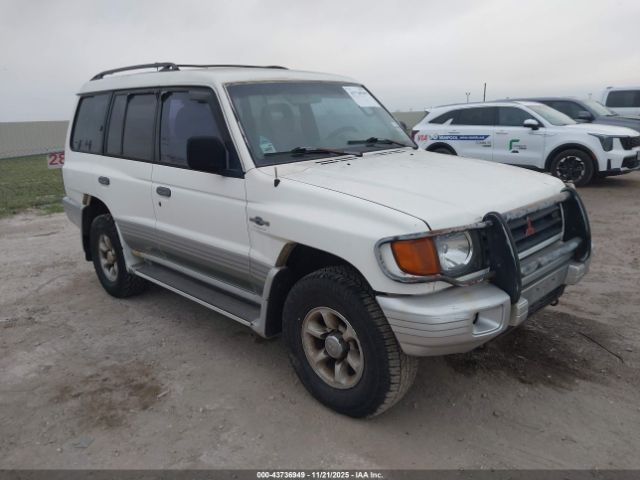 2000 MITSUBISHI MONTERO JA4MR51R0YJ002963